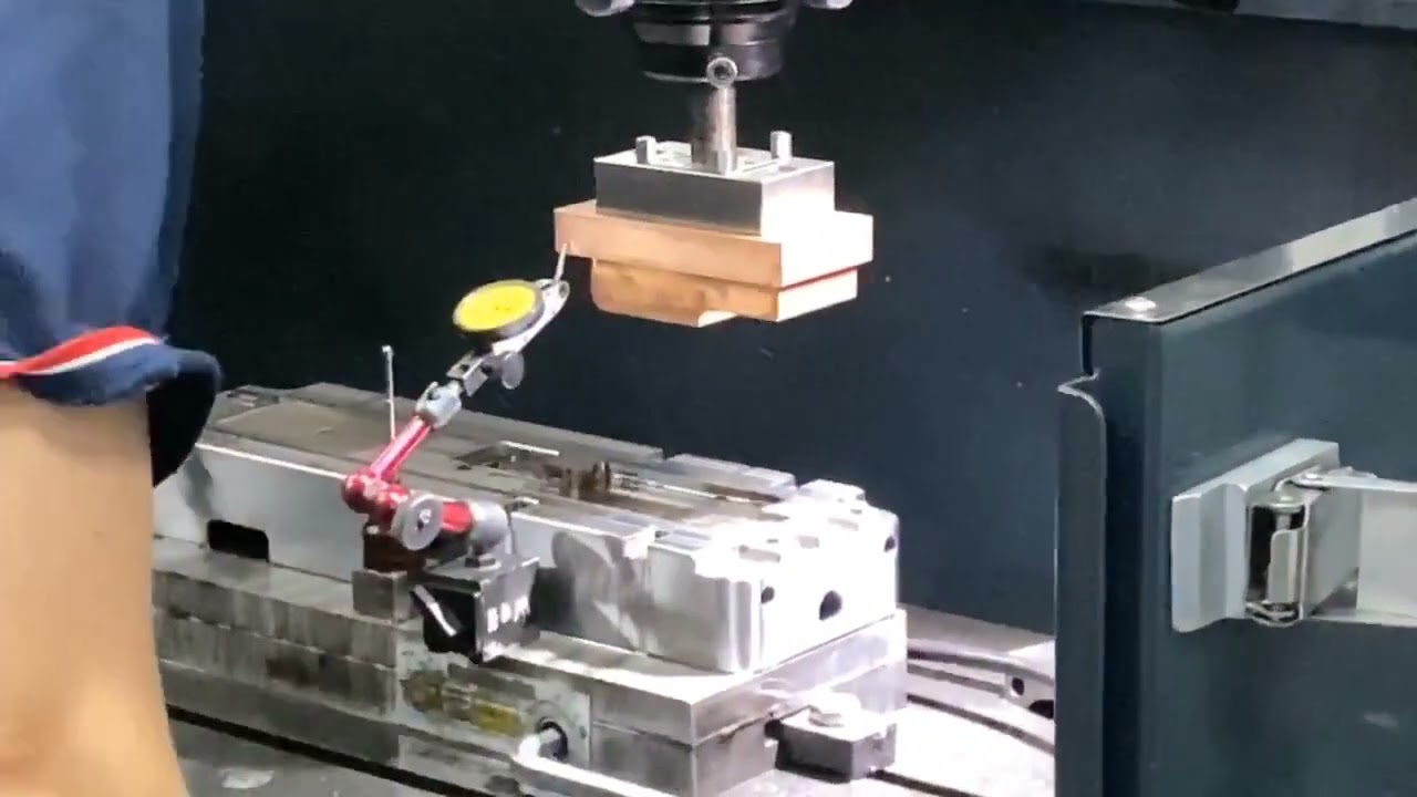 Polished surfaces in plastic injection molded parts For many tool makers/injection moulding