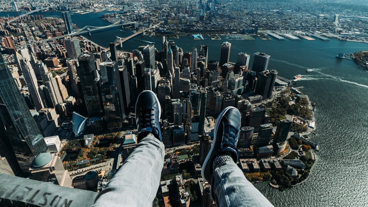 PHOTOGRAPHER FLYS OVER NYC! Helicopter FLIGHT - New York City ...