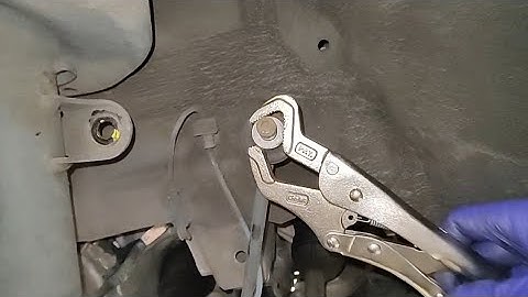 2007-2011 Honda CRV easy front sway bar link change.