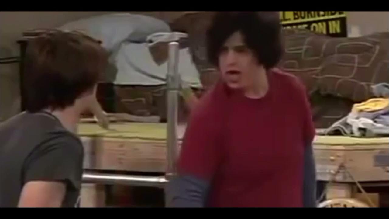 Drake & Josh Foam Finger "you crossed the line.“ YouTube