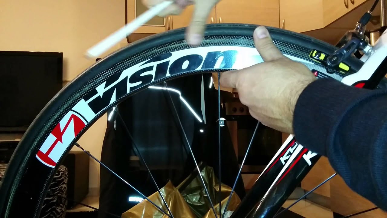 How to remove residue from carbon wheel braking surface (no chemicals