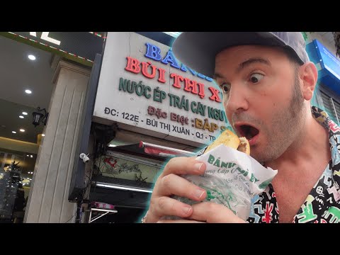 Video Best Bánh mì's in Saigon Vietnam (Bánh mì Bùi Thị Xuân) - youtube