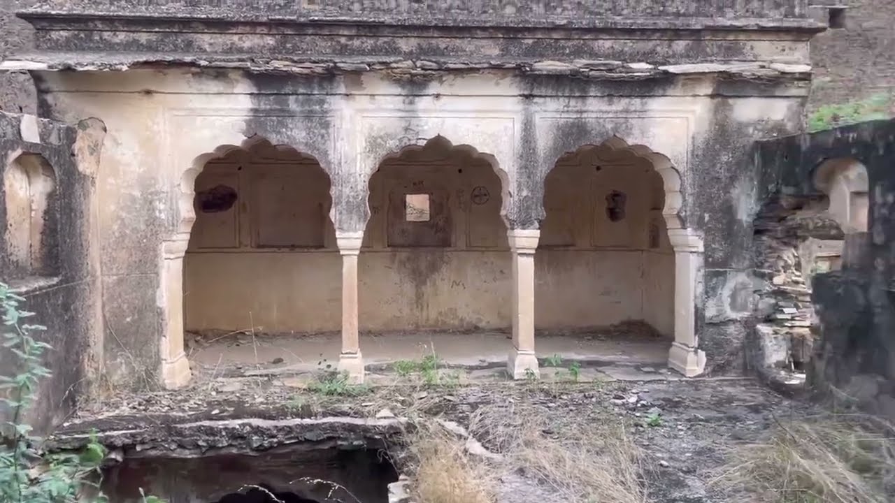 यहाँ हमे  असा कीया मिला के भागना पड़ा|🤯😱😱किऊ हम ने गाँव वालो की बात न्ही मानी 😱