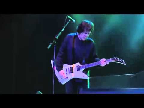 ★gary-moore---out-in-the-fields-live-2003