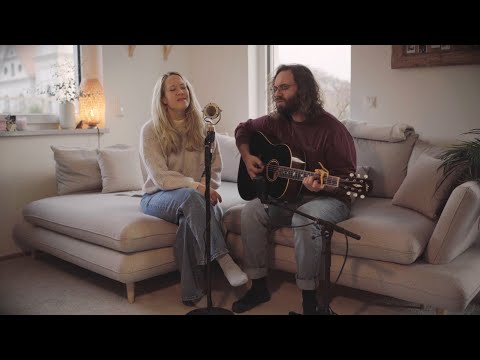 Ocie Elliott - Feeling Fine (Acoustic Cover by Flo Niebauer & Claudia Dechand)