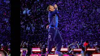 Chris Martin EXPOSES Secret Affair on Kiss Cam at Coldplay Concert?! 😱💔 | Crowd Left Shocked!