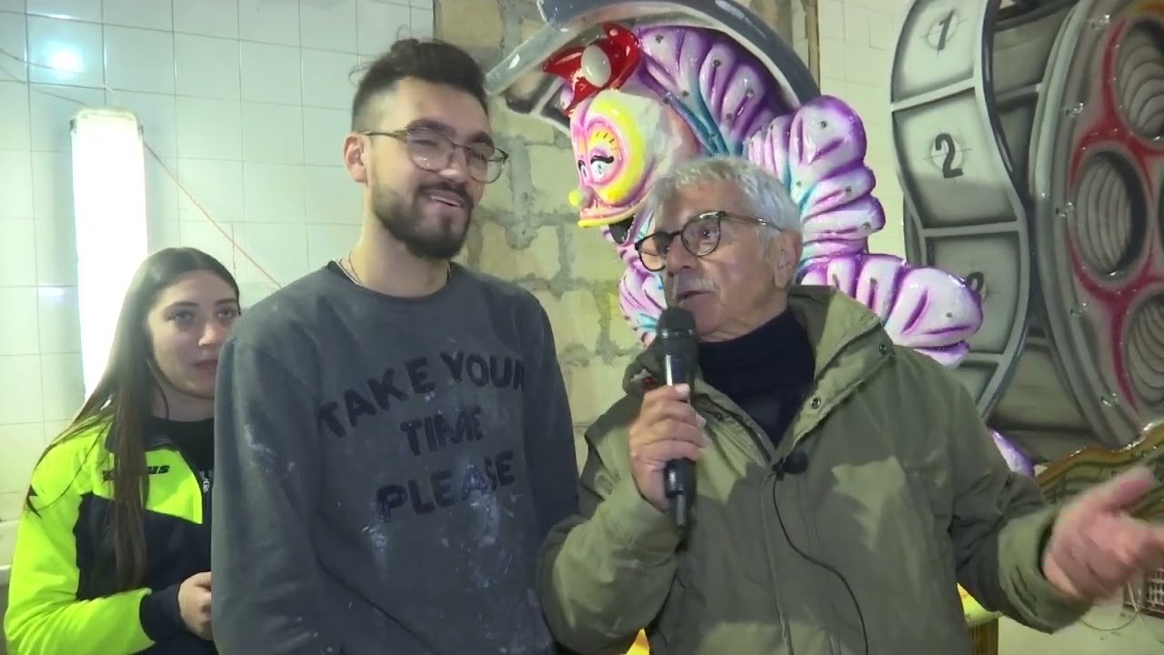 Carnevale Avola 2024: Carristi Avolesi All'opera. A carnevale tutto il mondo è giovane!