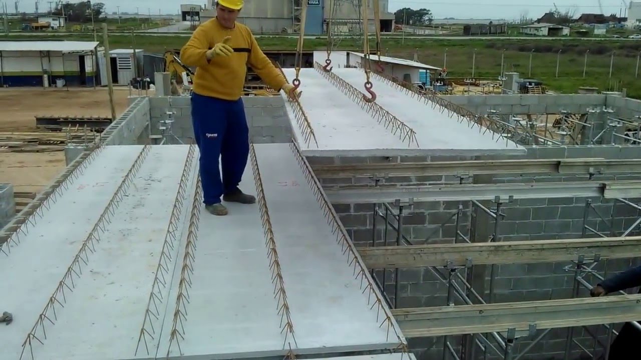 Laje painel treliçado com 1,20 cm de largura . Obra em Rio Grande RS