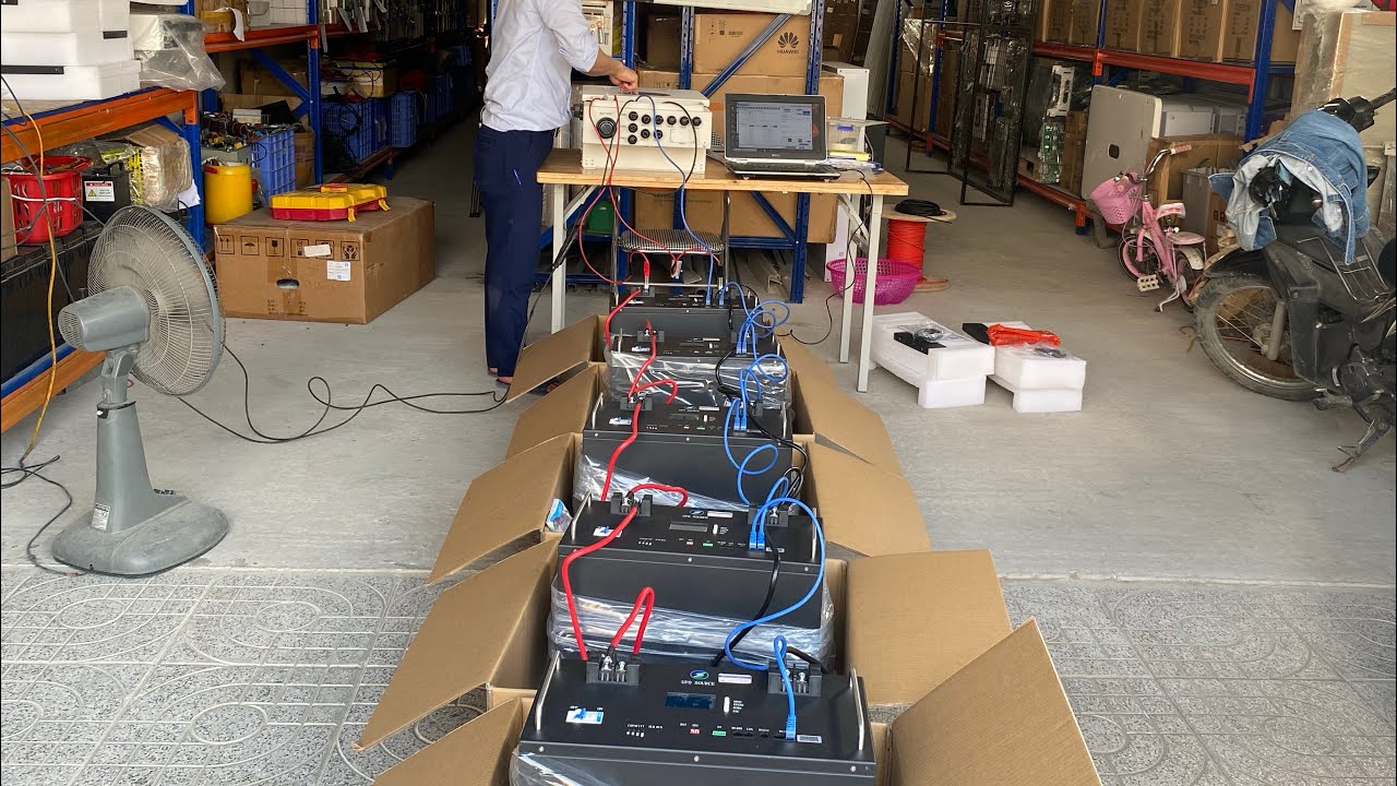 Combo lithium UFO 25kwh và hybrid 8kw Giao Về Thanh... - youtube