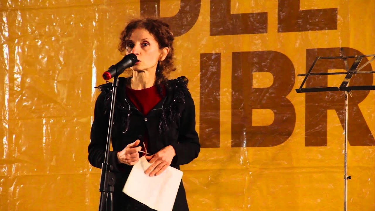 Adriana Ceñal - CAMPEONA - Grand SLAM de poesía oral copa feria del libro 2015