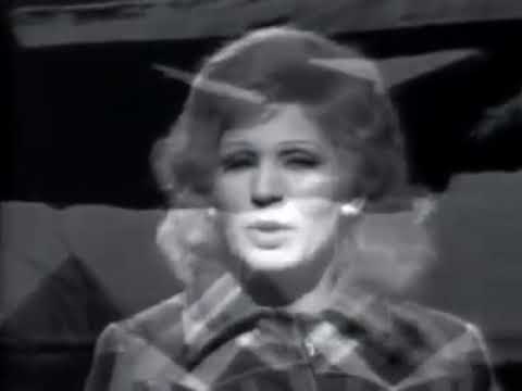 بحبك يا مصر بحبك يا بلادى