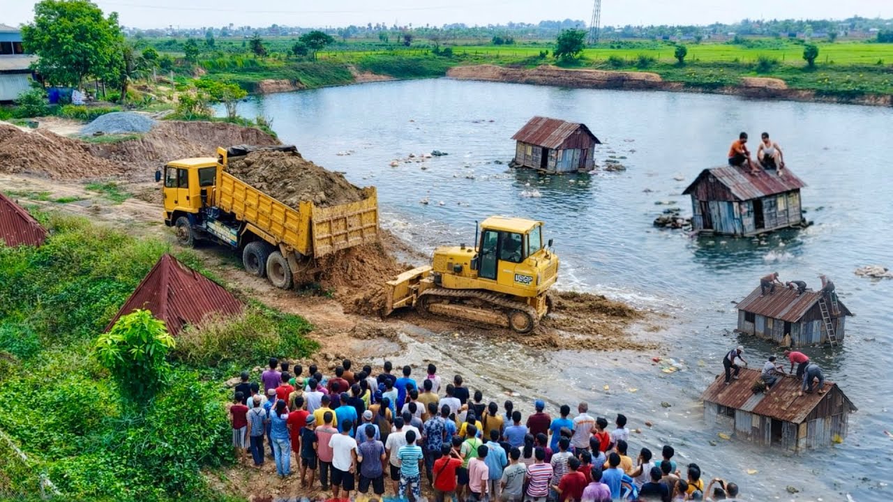 +Great new project!! Strong clearing, pushing soil, dumping garbage bins under houses by Dozer & Dum