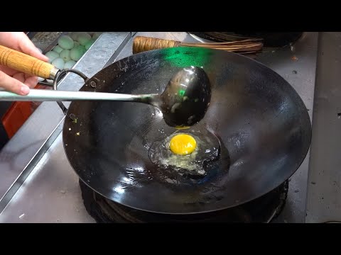 Fried Rice with Egg, Fried Noodles / 台式炒飯, 炒麵 - Taiwanese Street Food