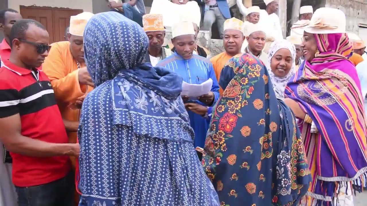 HICHIMA YA DJIYO YADJIYO DE TADJIDINE SOULE ET ZARINA SINDANOU