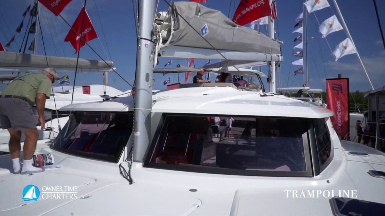 Charter a Fountaine Pajot Helia 44
