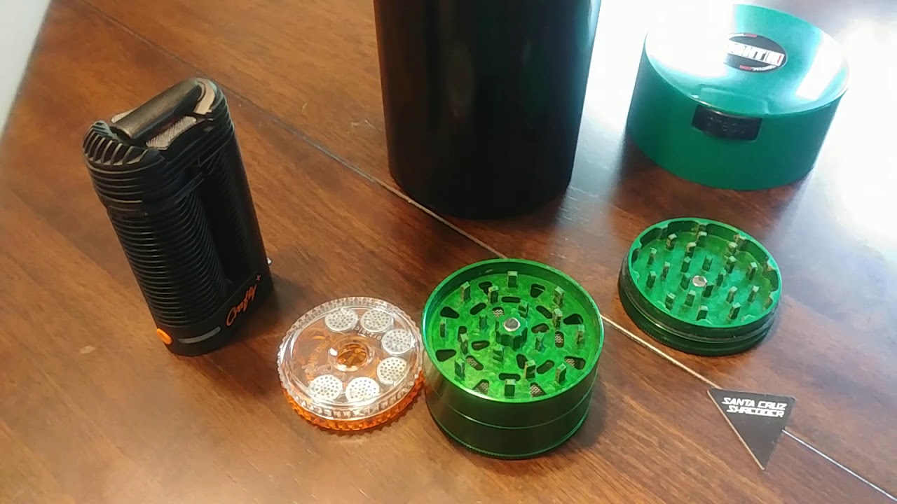 Santa Cruz Shredder Grinder Review for Storz & Bickel Crafty+ Vape