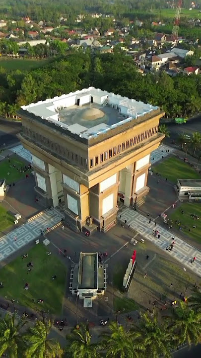 Monumen Simpang Lima Gumul, Kediri #dji #travel #drone #vlog #adventure #aerial #djimini3 #kediri