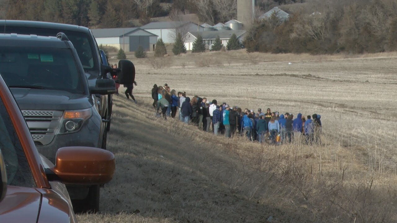 Memorial held for Correctionville, IA teen killed in accident