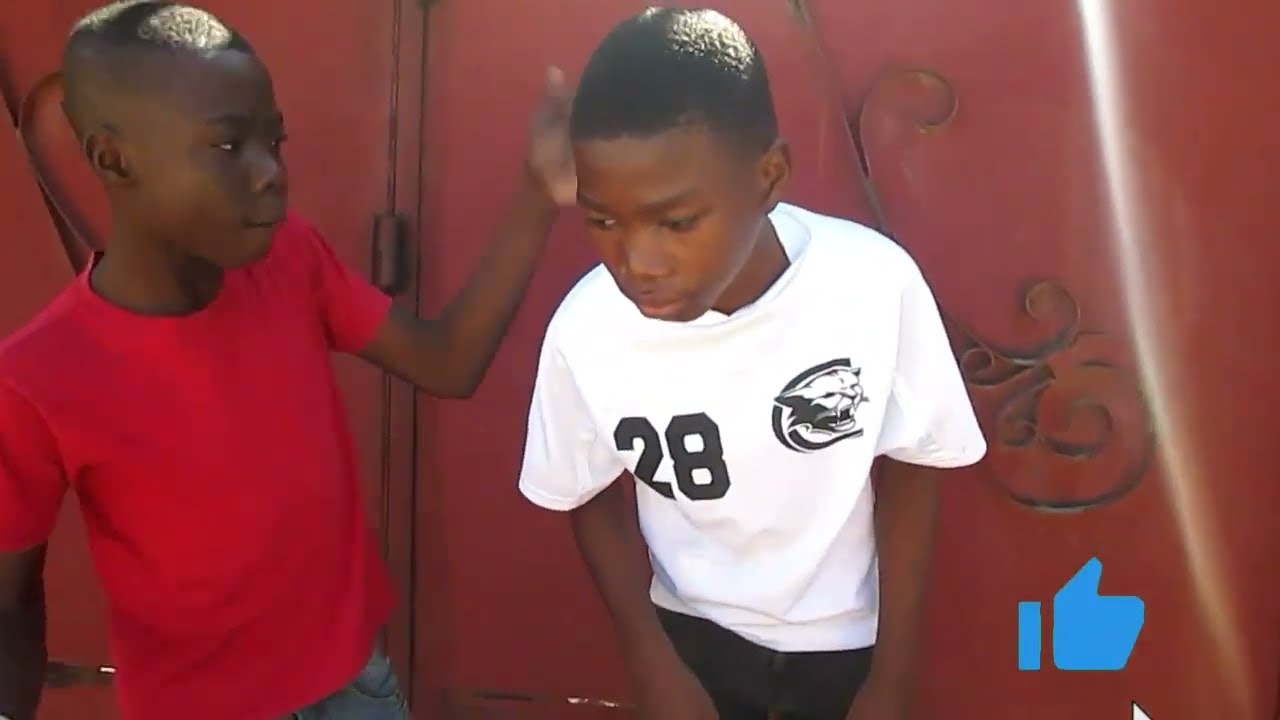 nèg ki fè bik ble ekri rouje la meli wi