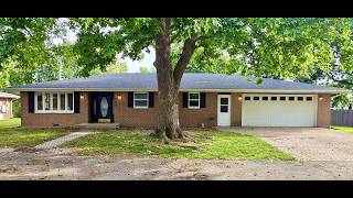 404 Sunset Drive | Heyworth Real Estate 404 Sunset Drive | Heyworth Real Estate