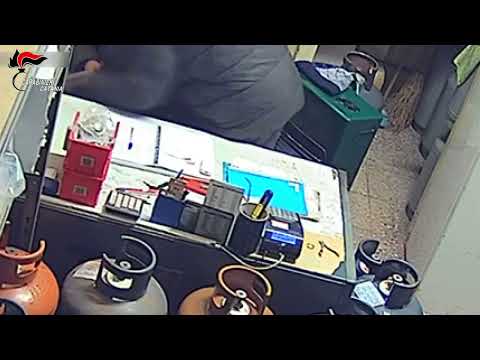 Video CC: Rapina a mano armata: arrestato in pochi minuti dalle “gazzelle” dei Carabinieri