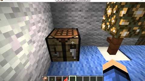 How to build a massive hotel on Minecraft with only ONE command