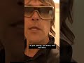 We’re throwing it back to when Ian Brown got ten stitches in his head following a stage incident 🤕