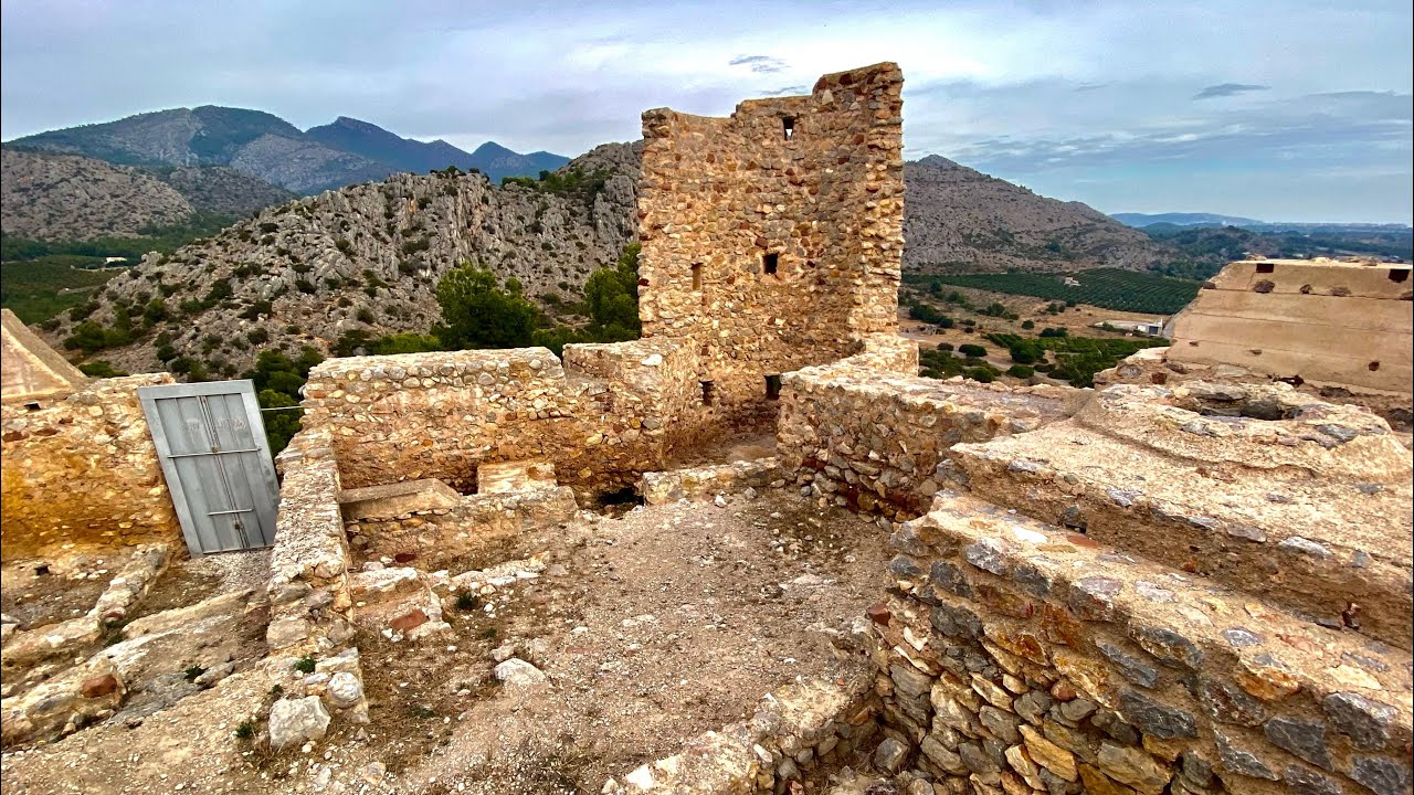 CASTILLO DE FADRELL  (CASTELLÓN, ESPAÑA)