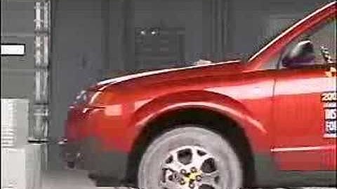 Crash Test 2002 - 2007 Saturn Vue IIHS Frontal Impact