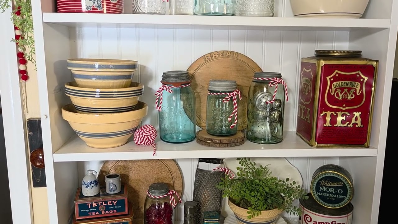 Видео ко Дню святого Валентина №2. Белые полки над островом. Антиквариат, винтаж и новинки. 2 фев...