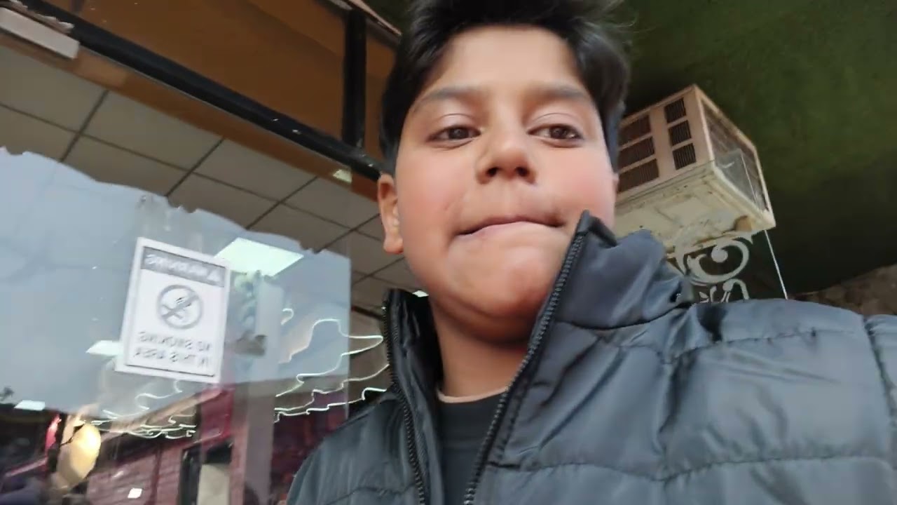 Sagai ke function mein gya  📷📸