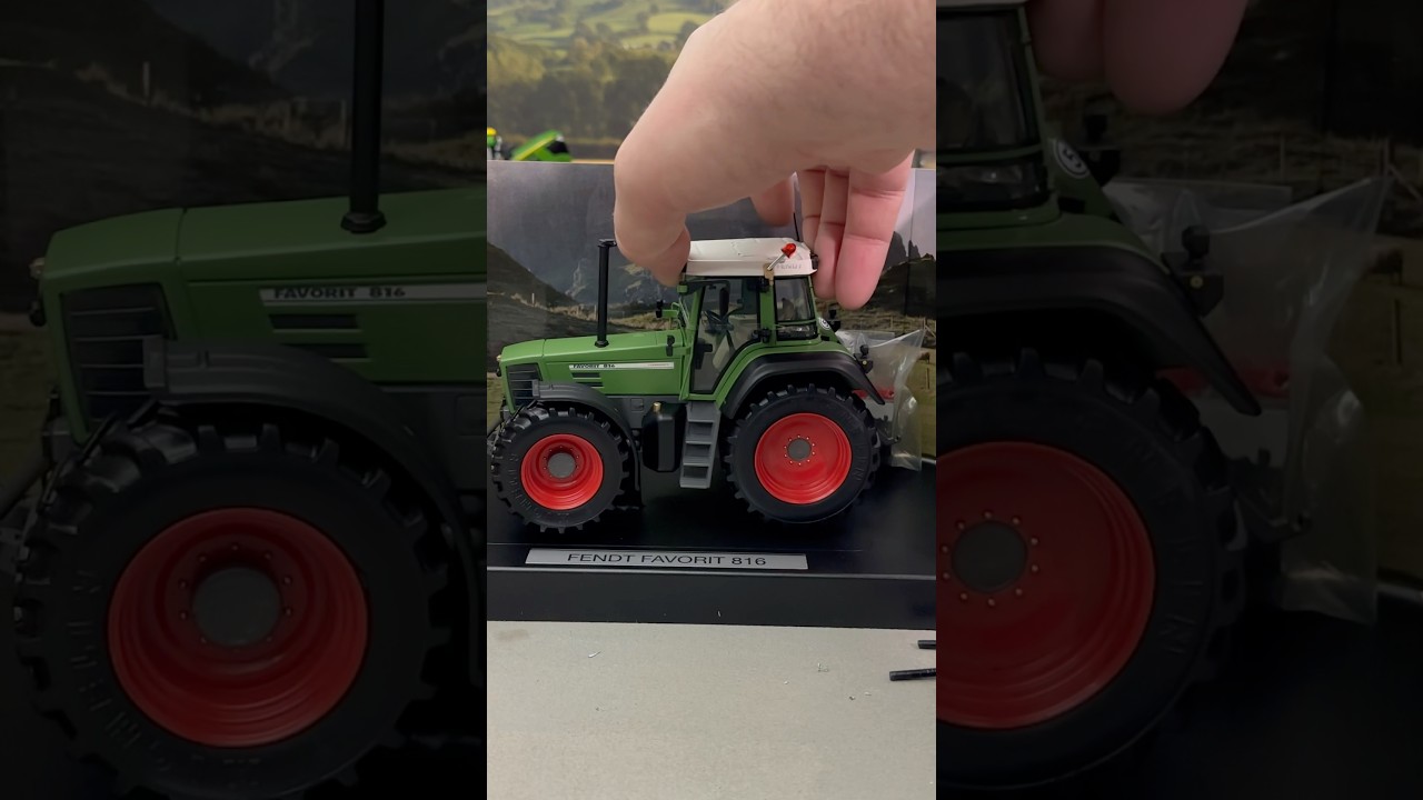 Hard to beat the look of a Fendt Favorit, real or scale ! 