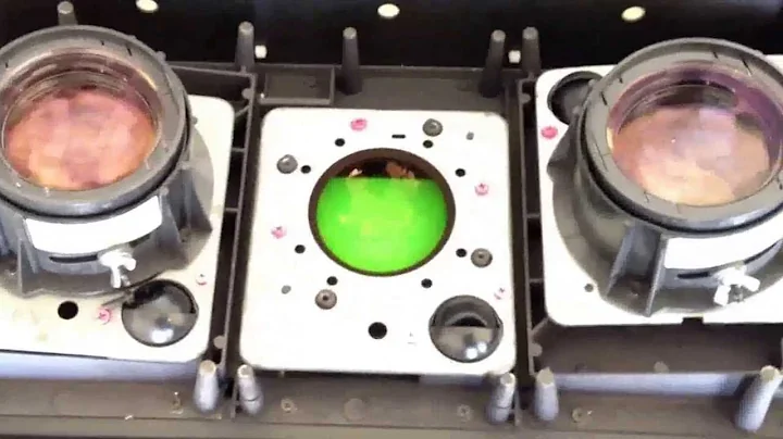 Free fresnel lens, whats inside a hitachi projection TV, look and see whats inside.