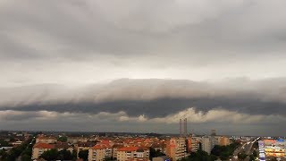 Dark Grey 'Roll Cloud' Looms Over Romanian City