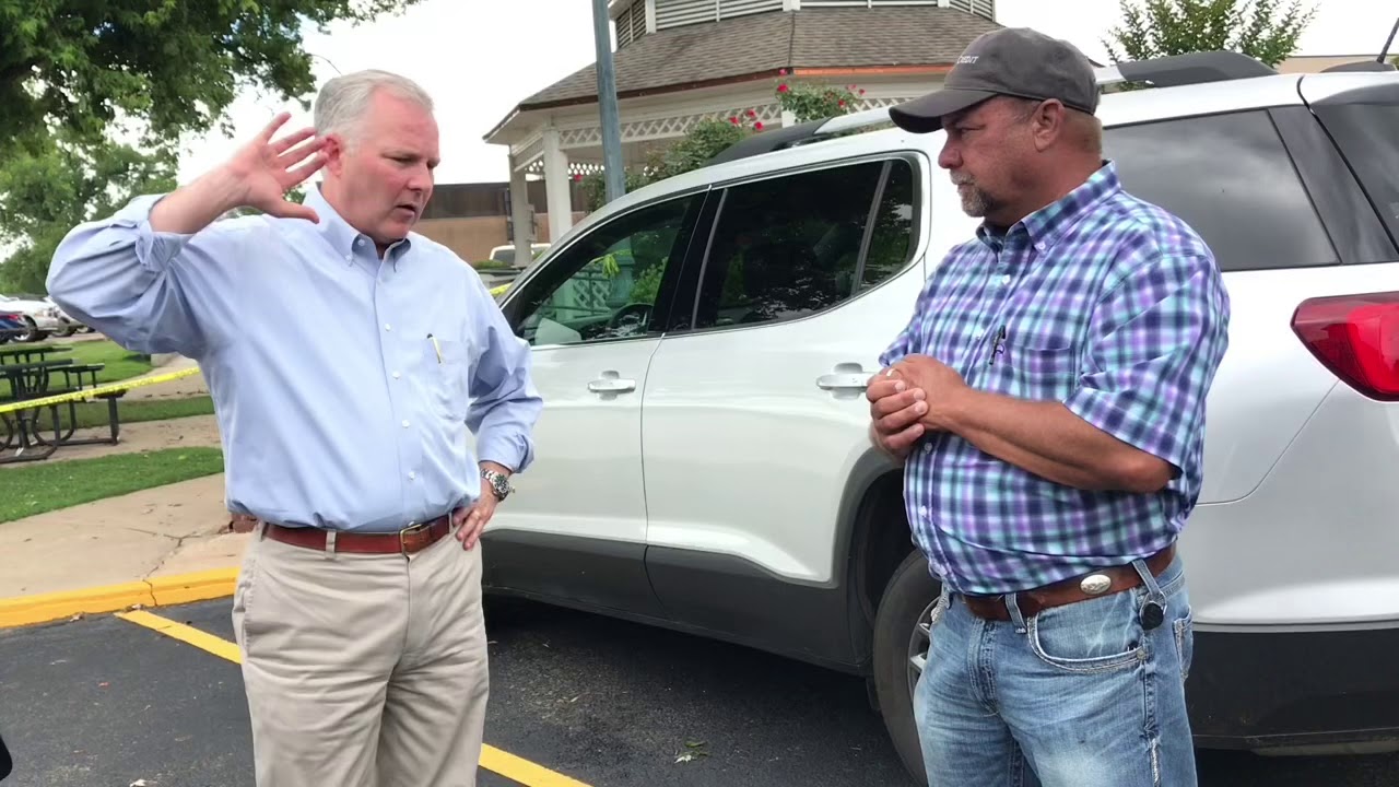 City, State and County officials meet with Lt. Governor Tim Griffin during flood survey