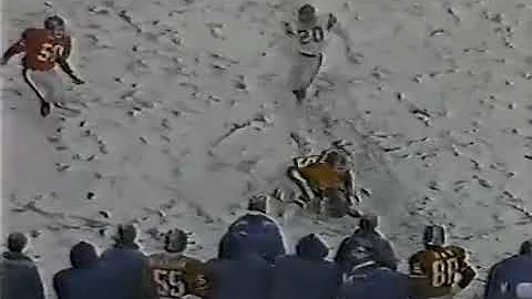 Ricky Hunley 51 yard pick 6 vs San Diego in a bliz...