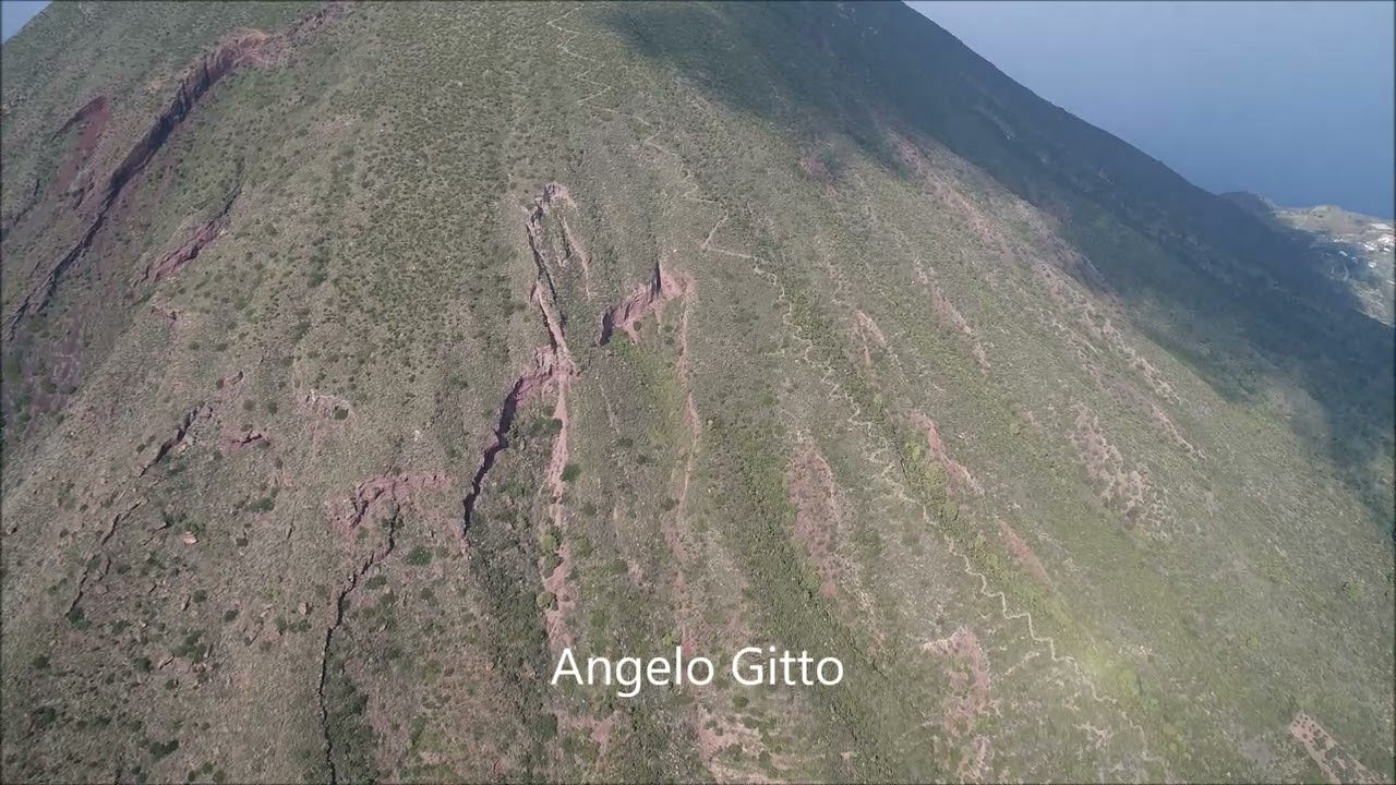 Il Monte dei Porri  Isola di Salina.