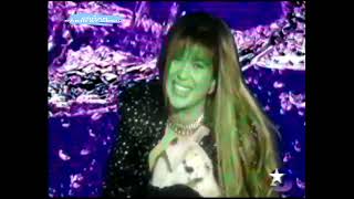 Zerrin Özer - BÖYLEDE BİR HUYU VAR farklı klip ( Star Tv 1992 )