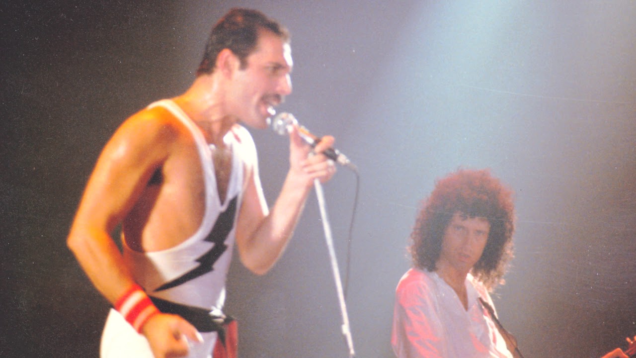 Queen - Bohemian Rhapsody (Live in Leiden 1984) Remaster - YouTube