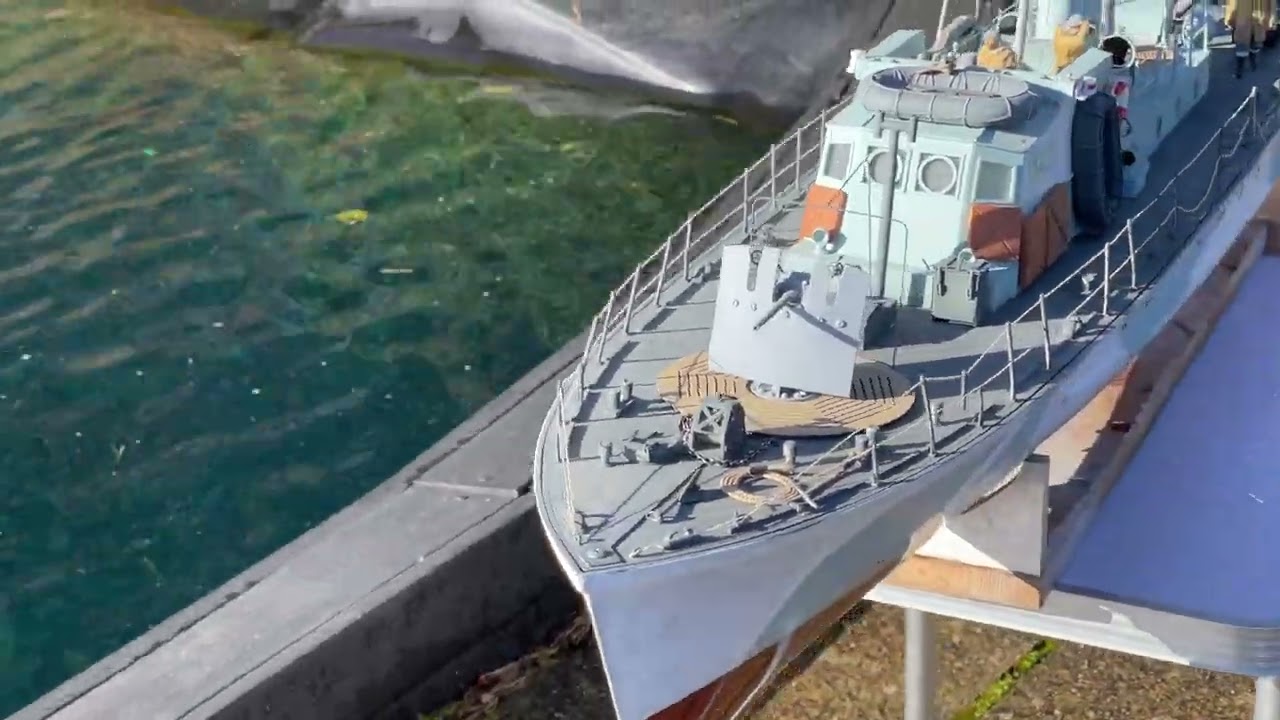 A Day of Mixed Weather at Southport Model Boat Club 02 November 2025   Part 2