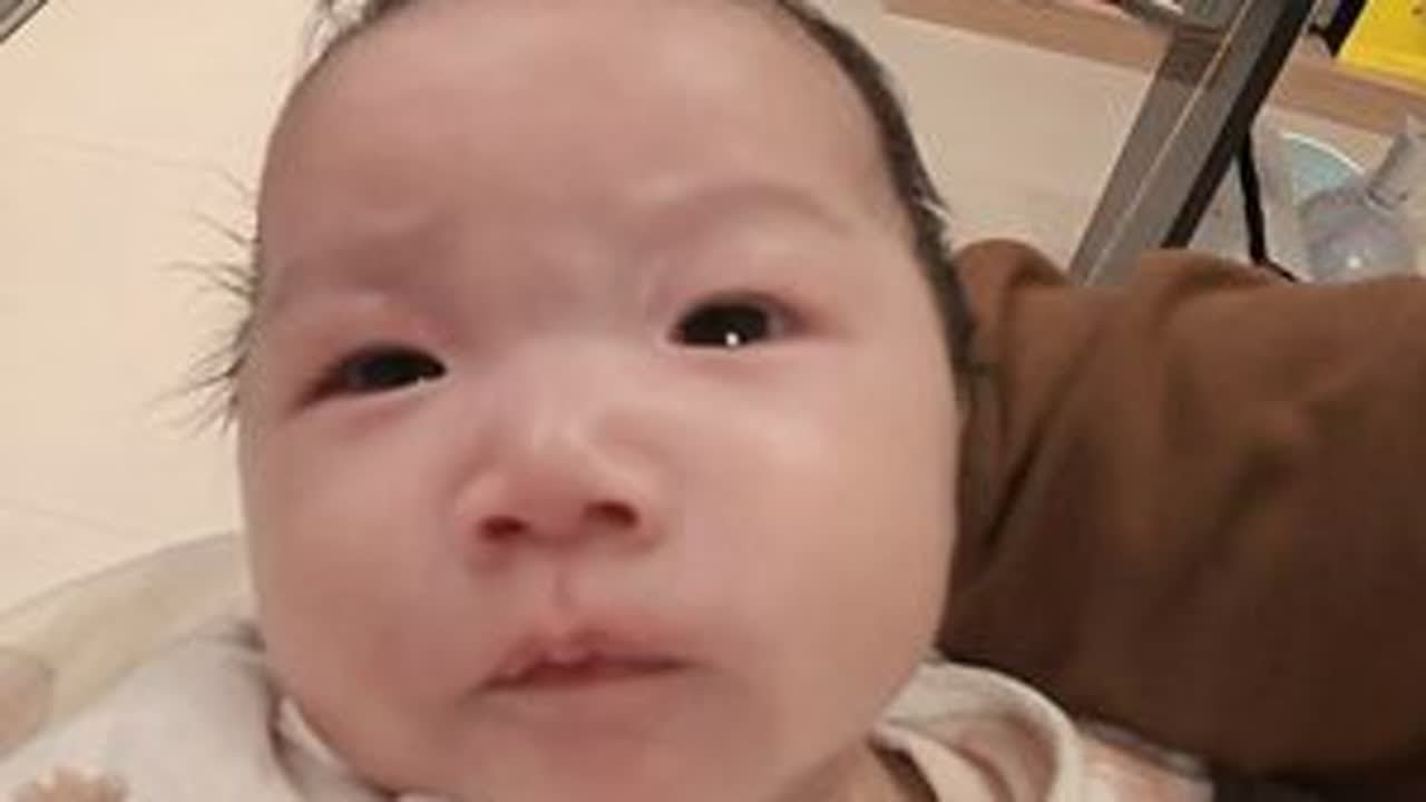 好久没有给女儿洗头了