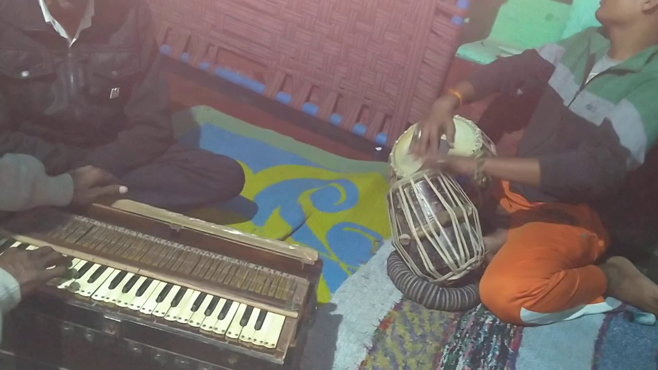 Harmonium playing. Narayan das. Song. Jab deep jale aana..sangat.by