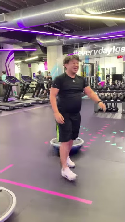 Download lagu Celebrity Fitness: Play Ground