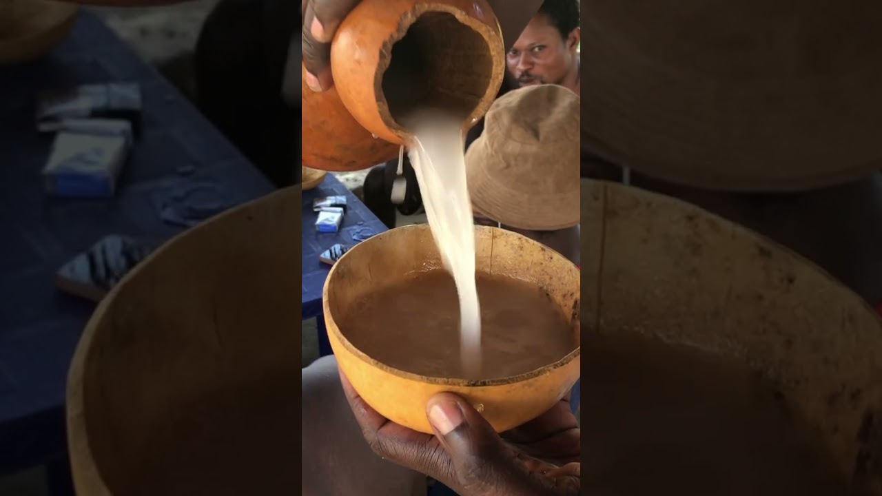 Fresh palm wine 