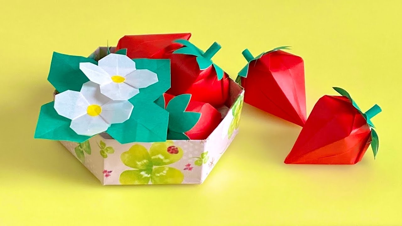 【折り紙】イチゴと花のボックスアレンジの作り方／［Origami］How to make  Strawberries and flowers box arrangement