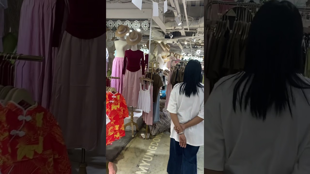 Inside December's Pratunam Market 