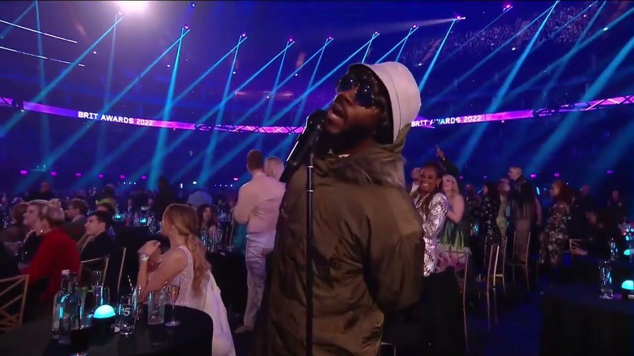 BRITS 2022 ~ GILLI GALLi Trim Trim