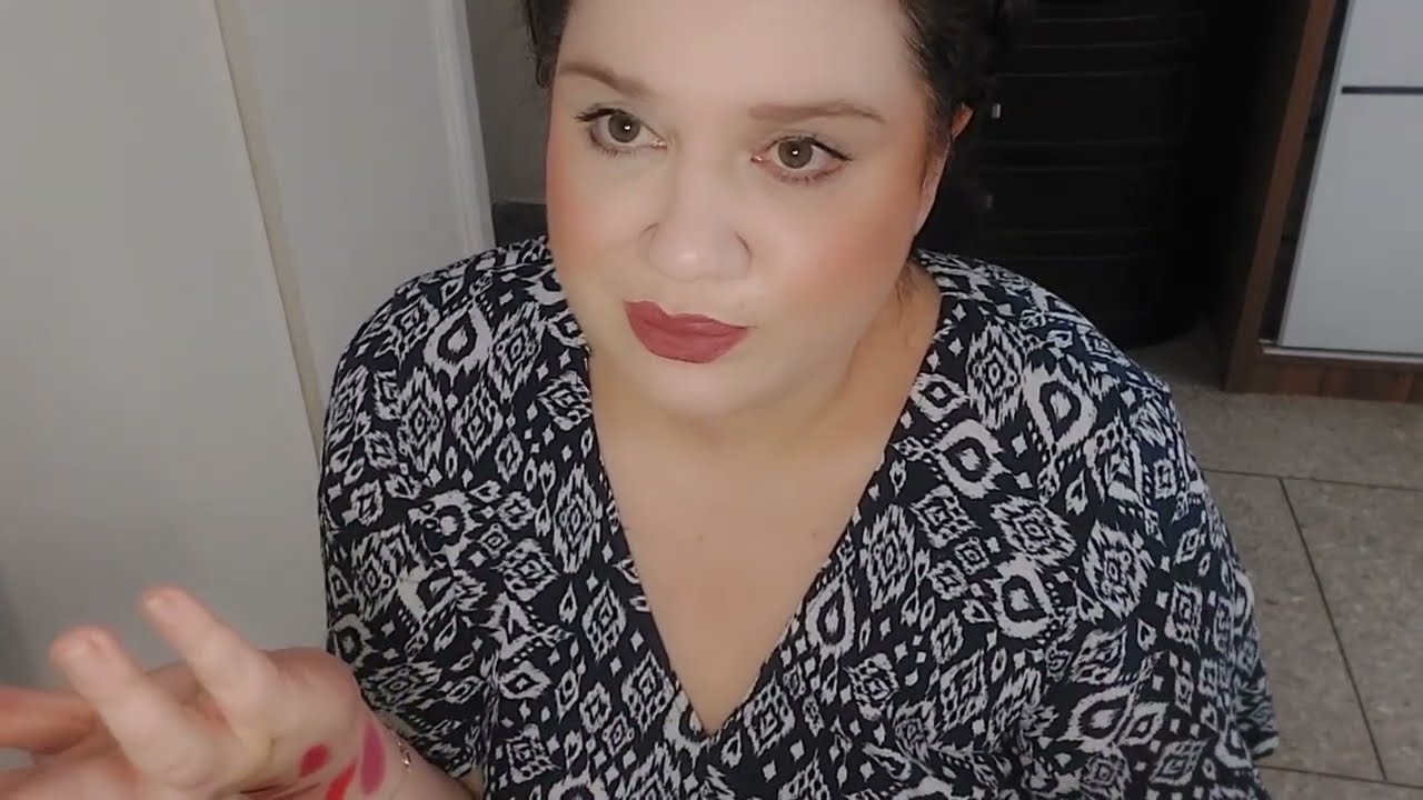 4. Rész: Kidobálom a sminkes cuccaim || MEGA szelektálas- ajaktermékek