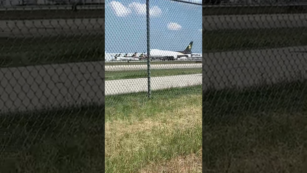 UPS Boeing 747 screaming takeoff ￼