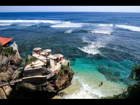 Ngintip Pantai Blue Point Bali